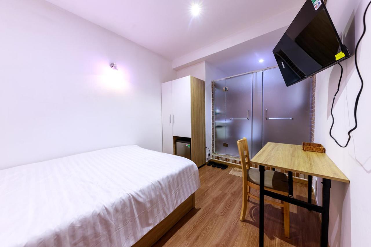 Venus Hotel & Massage - Bui Vien Walking Street 호치민 외부 사진