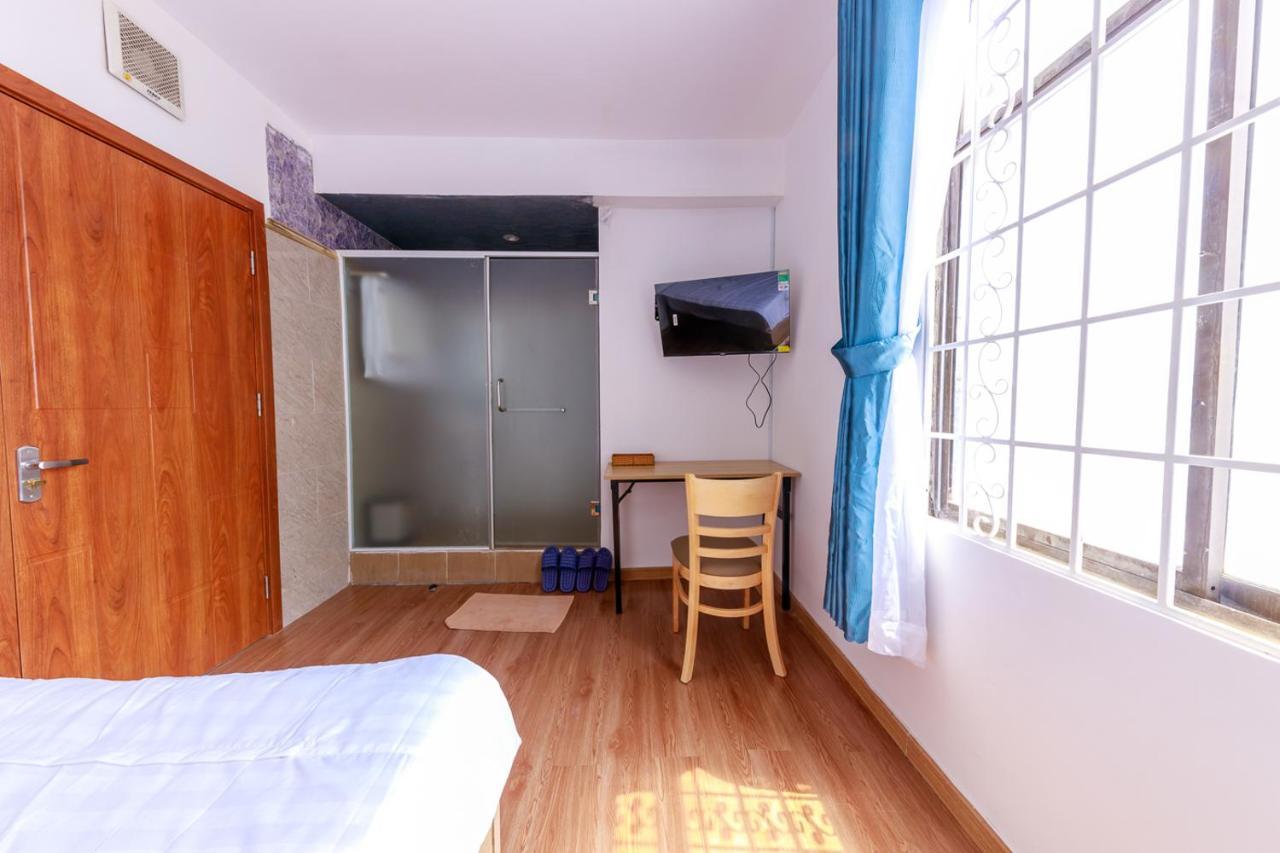 Venus Hotel & Massage - Bui Vien Walking Street 호치민 외부 사진