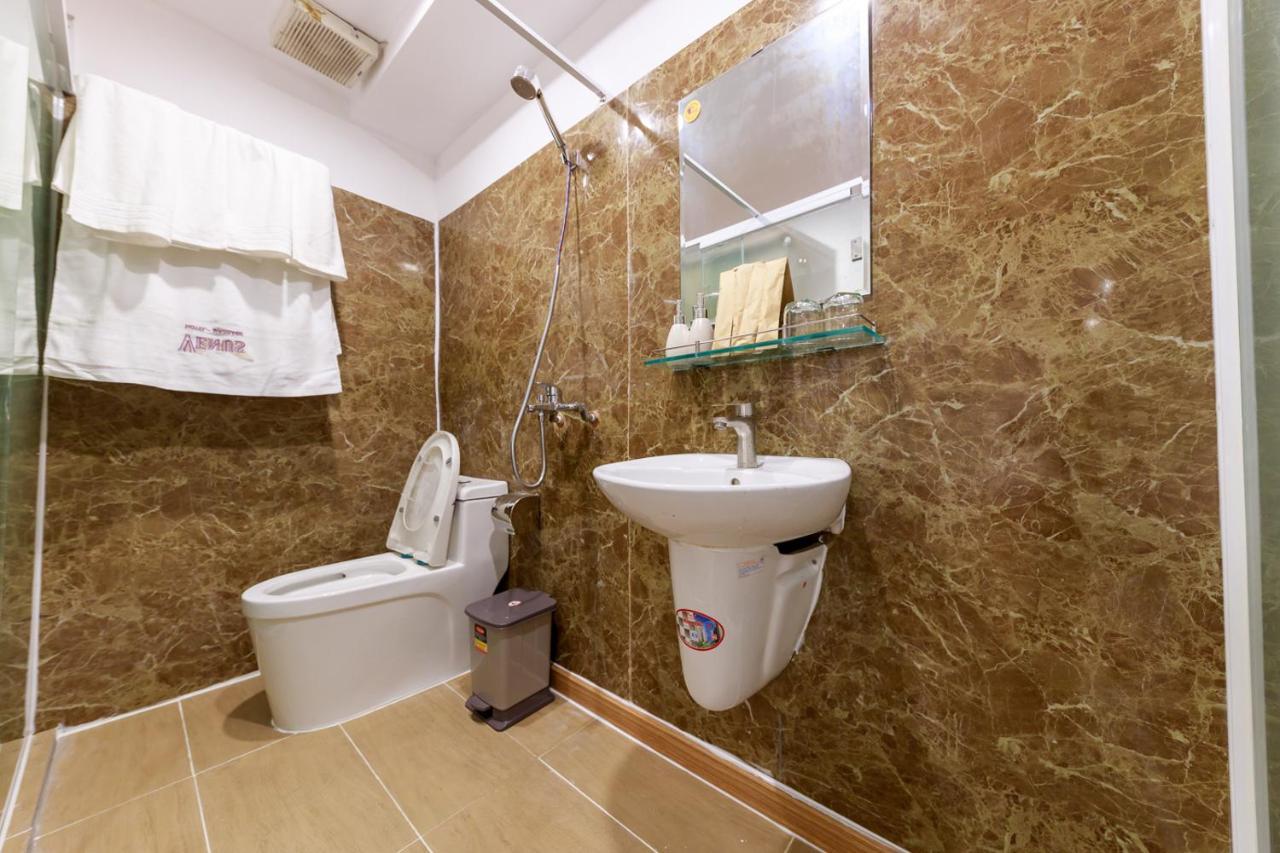 Venus Hotel & Massage - Bui Vien Walking Street 호치민 외부 사진